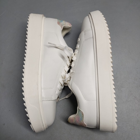 Torrid Platform Sneakers Womens Size 9WW White Fabric Lined Round Toe Lace Up - Picture 3 of 7